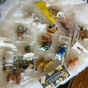 Assorted Vintage miniature Item’s